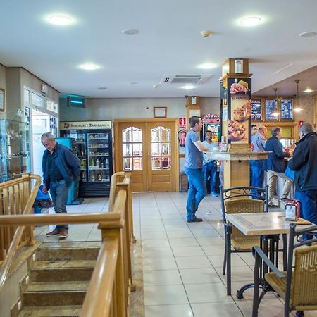 Hotel Camino Real Dueñas Dış mekan fotoğraf